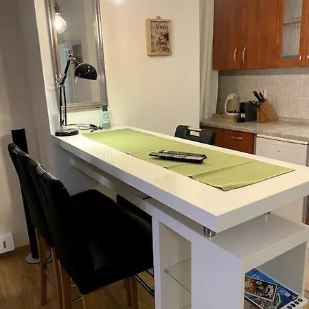 Rock - Self Check-in Daire Piran