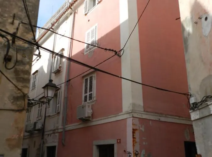 Rock - Self Check-in * Piran